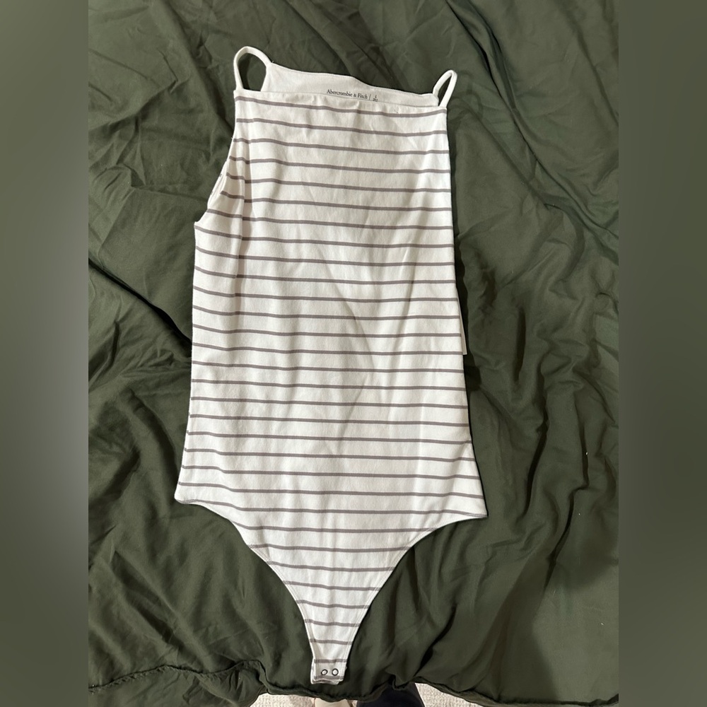 Abercrombie & Fitch White Garment